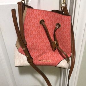 Micheal kors crossbody